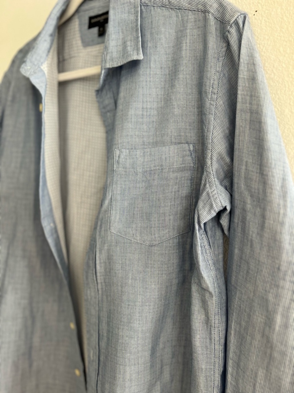 Banana Republic Men's Chambray Button-Down Shirt in Light Blue - Picture 5 of 8
